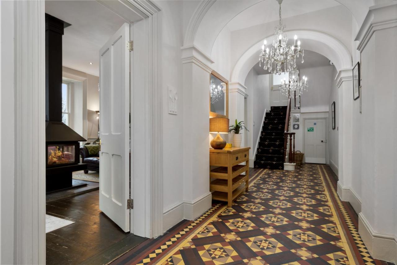 Отель Caemorgan Mansion Кардиган Экстерьер фото